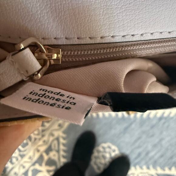 KATE SPADE Robyn Medium Chain Saddle Bag White Dove Leather Straw Nightcap - Picture 9 of 13